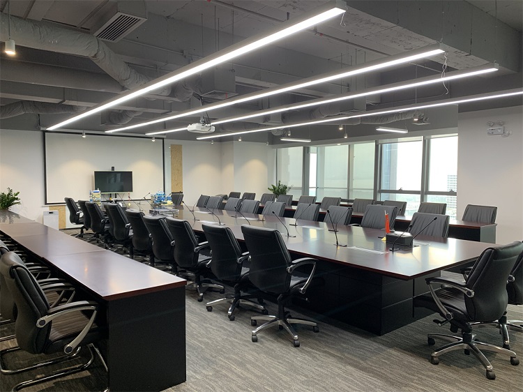 深圳办公室装修会议室设计，加洲建设打造专业大气的商务空间